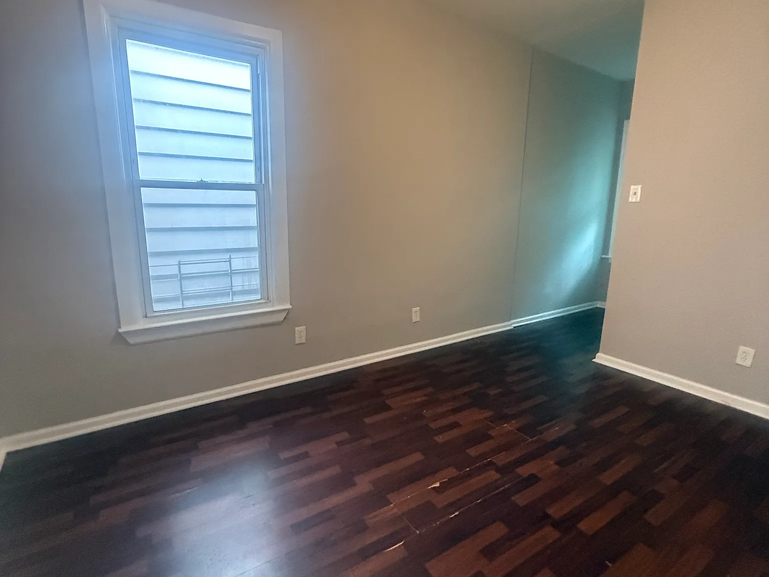 6 bed, $3,500 — Photo 2