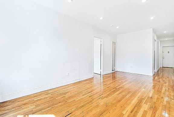 2nd image of 125 W 116th St APT 4B