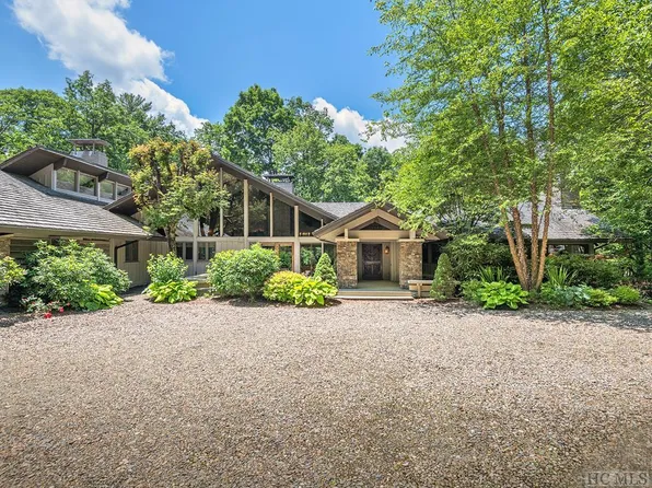 530 Heaton Forest Rd, Cashiers, NC 28717
