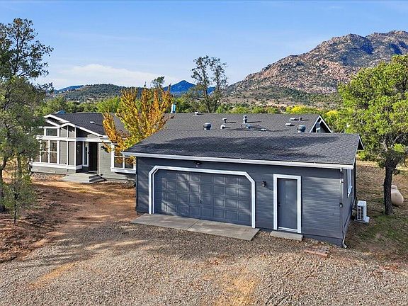 2nd image of 7520 N Boxwood Dr