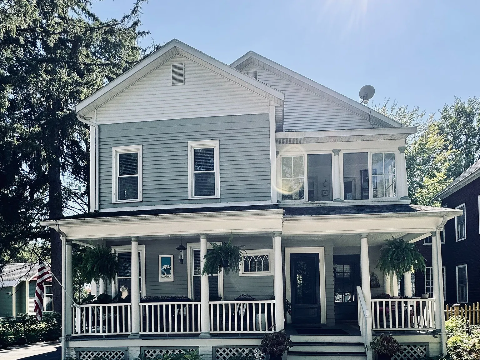 130 White St — Photo 1