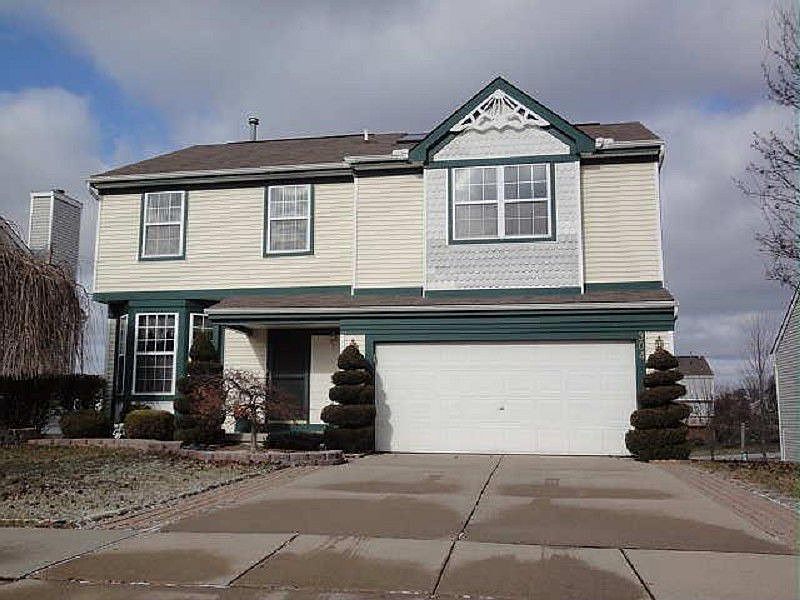 1st image of 304 Oxford Ct #45