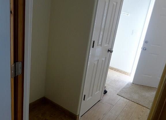 4th image of 1500 Daniel St