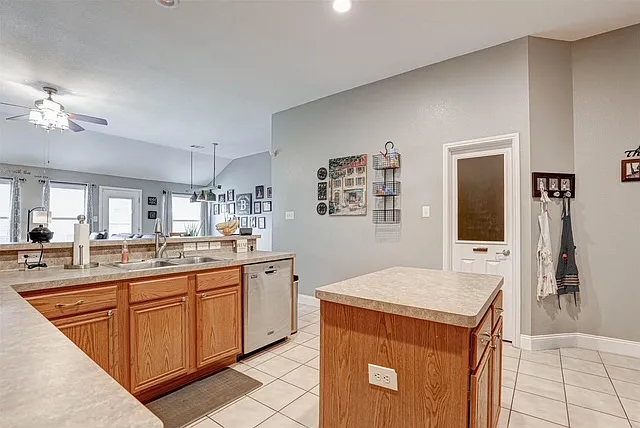544 Bent Oak Dr — Photo 14