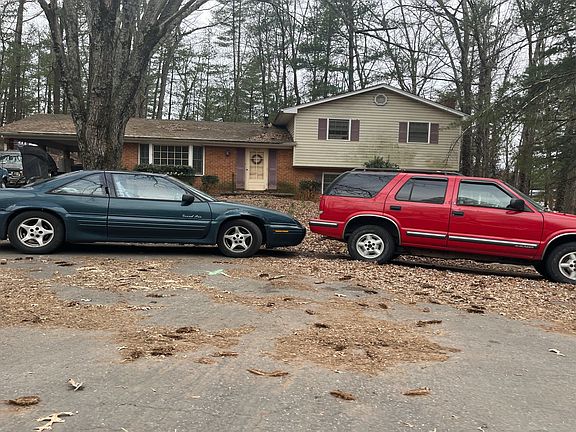 2nd image of 2868 Woodthrush Cir
