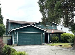3365 Forest Grove Pl, Pt Coquitlam, BC V3B 5Z4