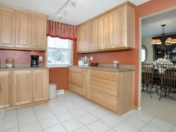 4th image of 3109 Johnston Ct