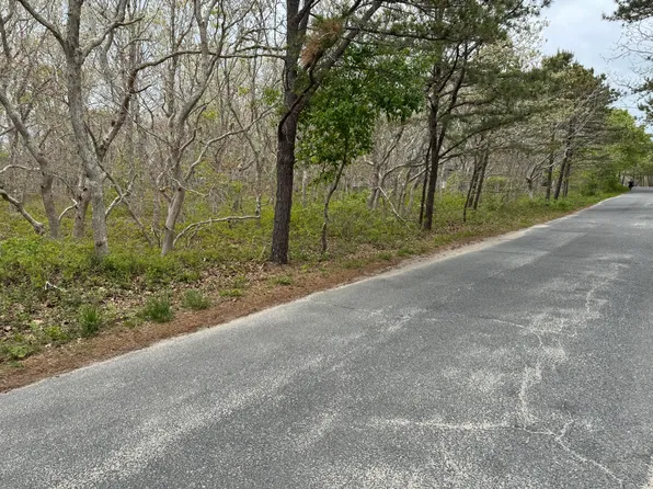 36 Boylston Dr, Edgartown, MA 02539