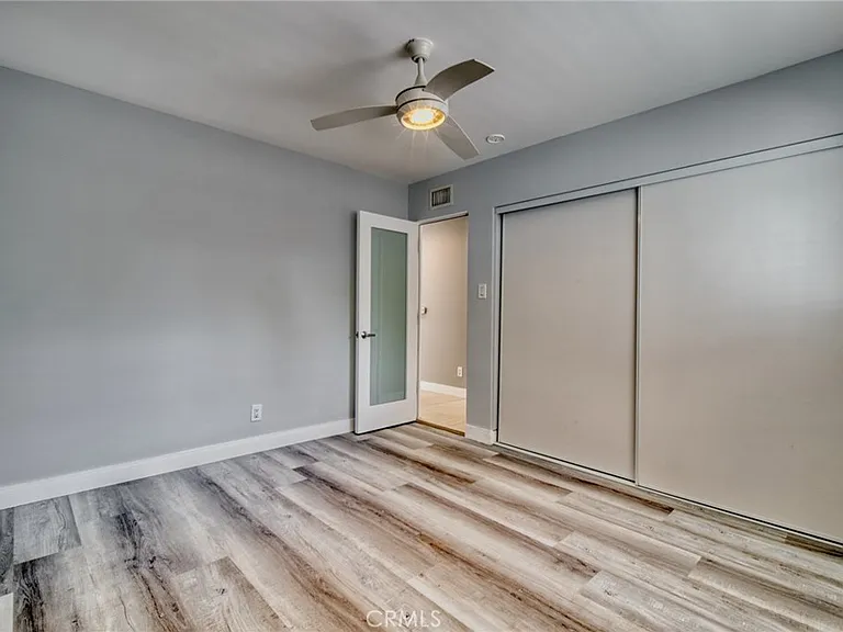 20516 Clark St — Photo 20