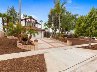 706 Santa Paula St, Corona, CA 92882