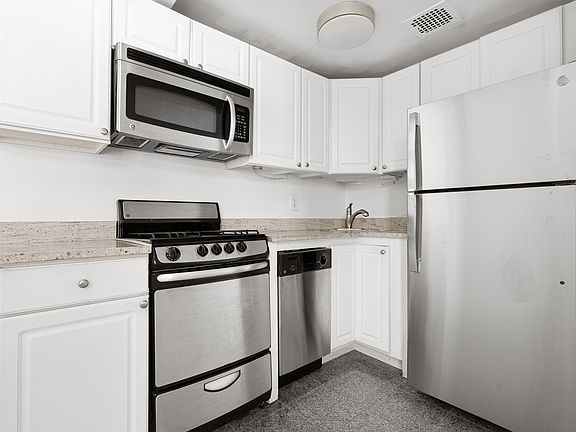 5th image of 340 E 90th St APT 3B