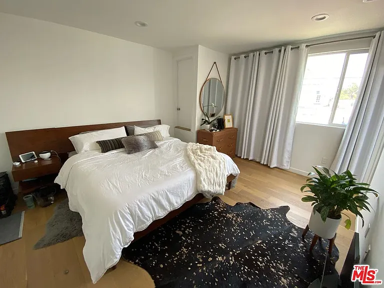635 N Formosa Ave — Photo 18