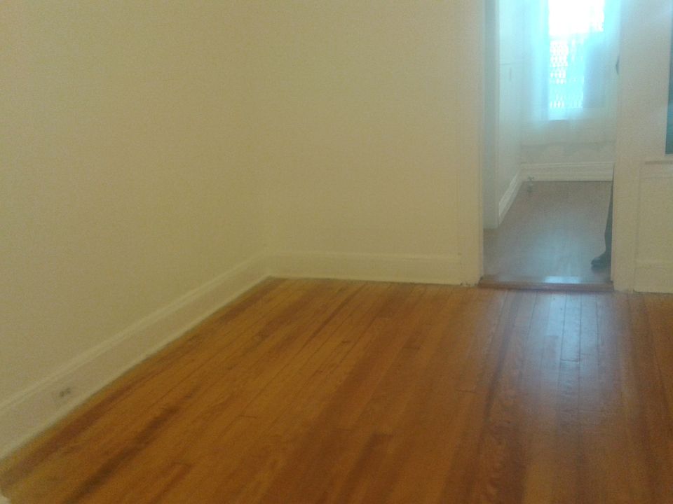 1st image of 3434 42nd St APT 3L