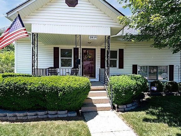 4th image of 2831A Revere Ave
