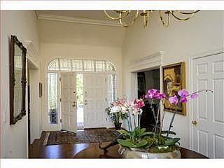 4th image of 1025 Macadamia Dr