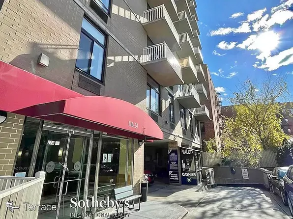 116-24 Grosvenor #3A, Kew Garden, NY 11418