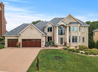 7410 Bush Lake Dr, Bloomington, MN 55438