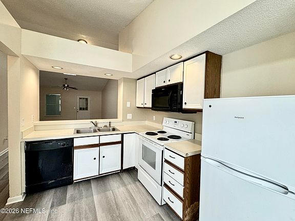 5th image of 8080 VIRGO Street
