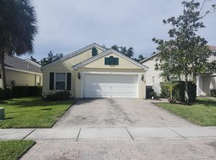 130 Newberry Ln, Royal Palm Beach, FL 33414