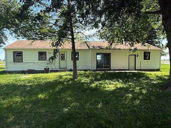 5th image of 424 S 3000 West Rd W