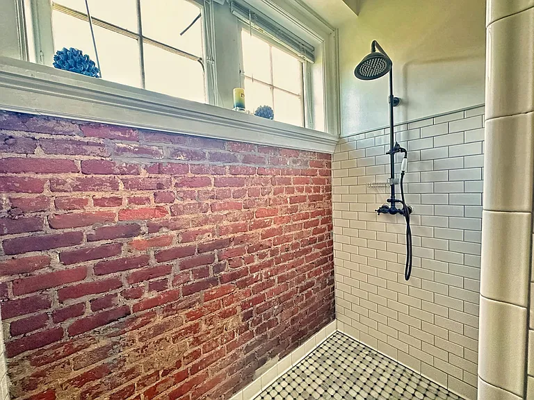 2123 Rivermont Ave #202 — Photo 5