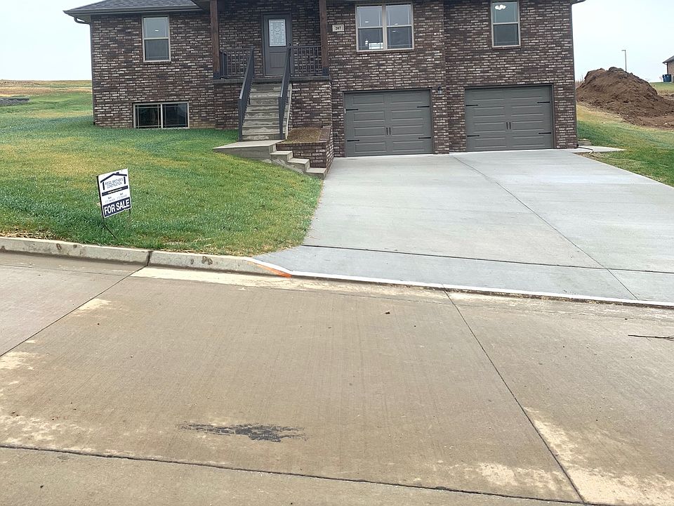 1st image of 1305 Summerfield Dr