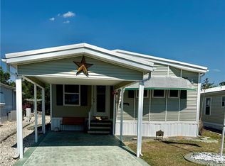10 Hidden Harbor Ln, Lake Placid, FL 33852