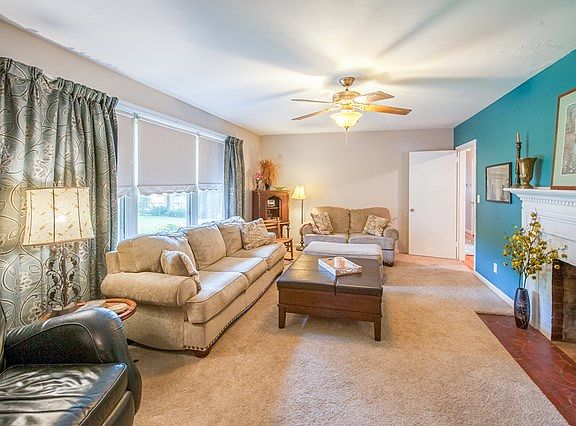 4th image of 1819 Hollis Ave