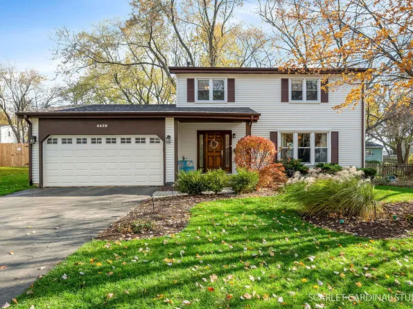 4439 Waubansie Ln, Lisle, IL 60532
