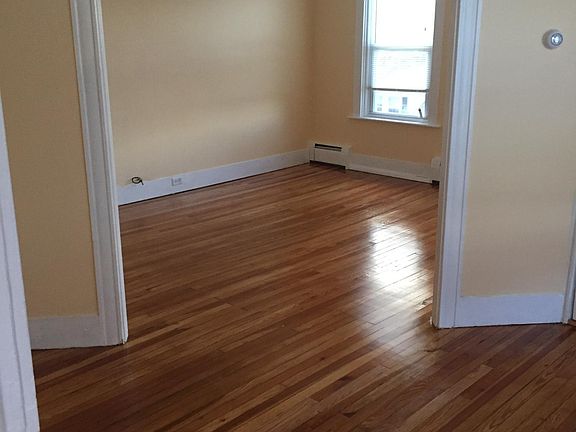 4th image of 51 Fenwood Ave Floor 3