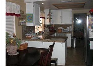 2nd image of 928 Yardley Way