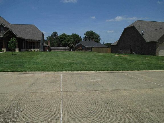 2nd image of 3204 Wyatt Ln