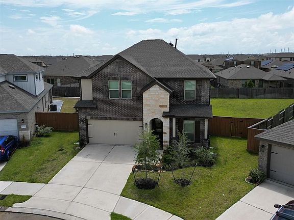 2nd image of 27134 Angel Creek Ln