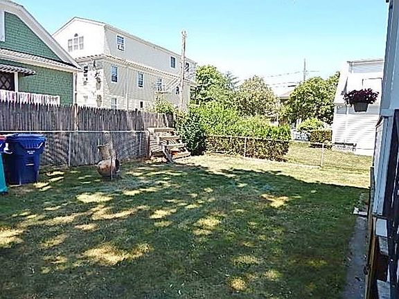 4th image of 63 Vernon St