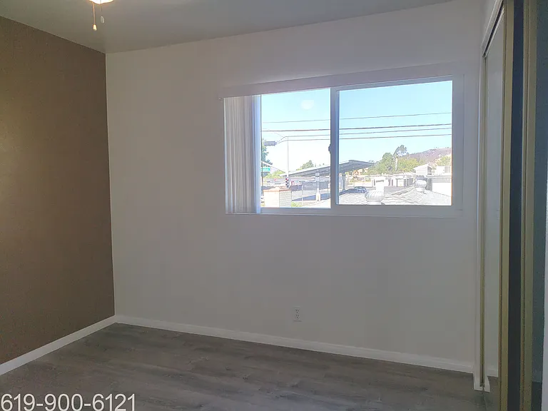 1261 Victor St #10 — Photo 19