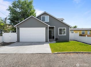 5971 Deer St, West Richland, WA 99353