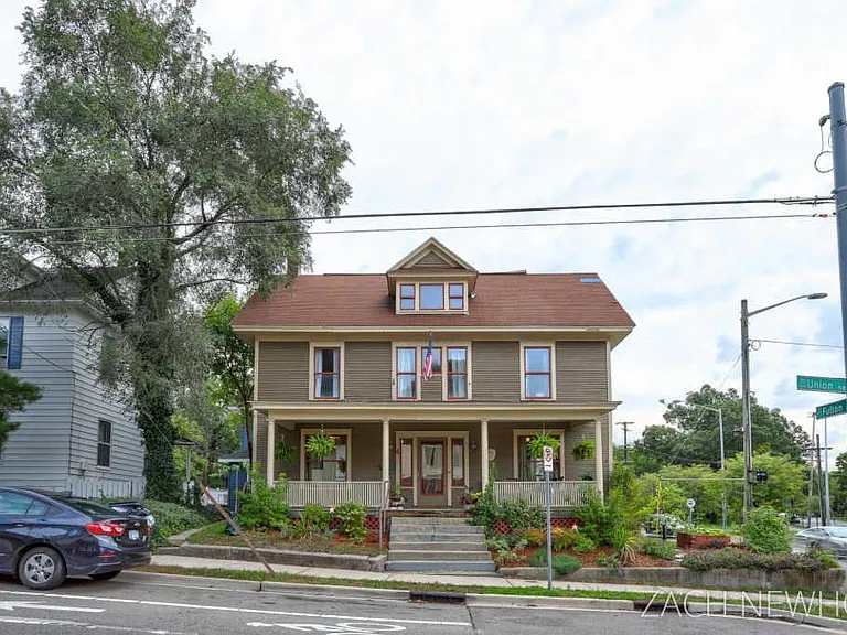 4 Union Ave NE — Photo 18