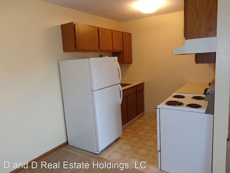 2nd image of 1520 44th St APT 10