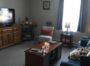 574A Burncoat St APT 2, Worcester, MA 01606