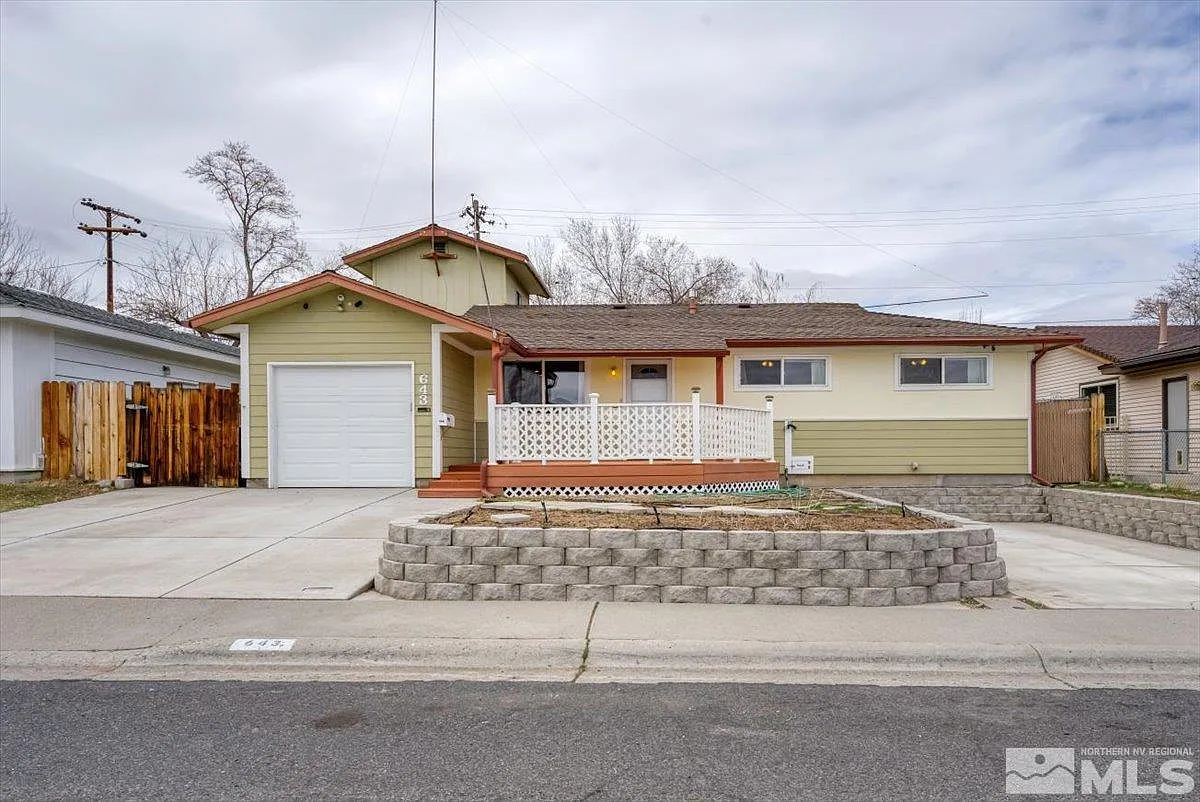 643 Ibis Ln photo 1