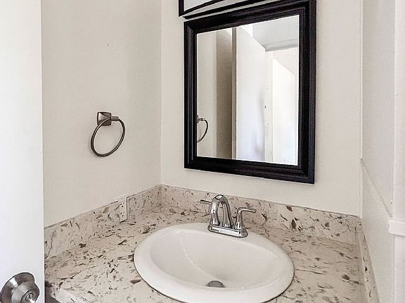 3rd image of 1050 43rd Ave #13