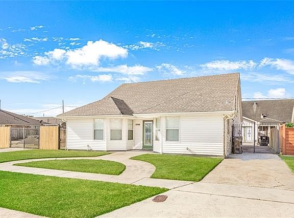 2nd image of 2708 Earl Dr