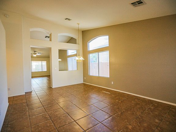 5th image of 311 W Marlin Pl