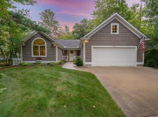 7411 Rock Hollow Ln, Midland, MI