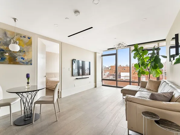 429 Kent Ave #805, Brooklyn, NY 11249
