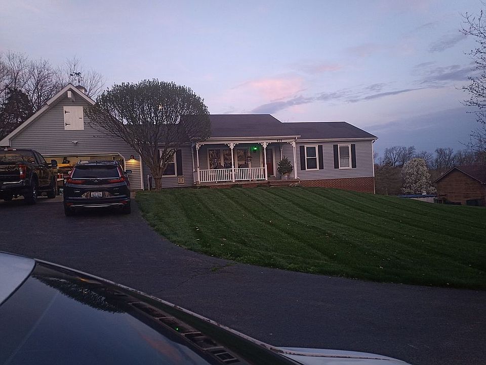 2nd image of 625 Hunter Ln