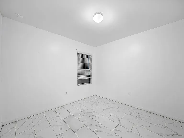 10464 Canal Brook Ln — Photo 13