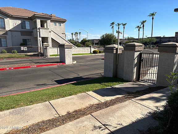 3rd image of 1941 S PIERPONT Drive #1052