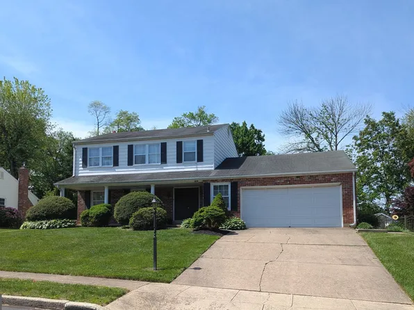 515 Camelot Dr, Brookhaven, PA 19015