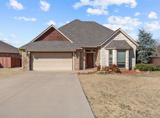 820 Cypress Dr, Ada, OK 74820